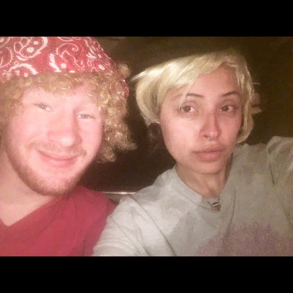 Meet your Posher, Clarissa - Picture 5 of 8